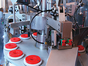 Автоматическая машина для наполнения и герметизации тюбиков